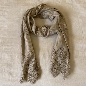 Gorgeous neutral scarf